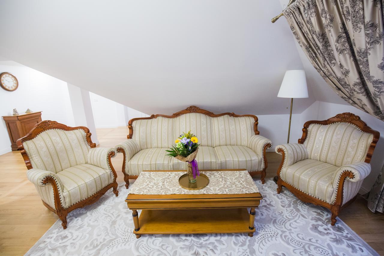 Conacul Dante Hotel Pianu de Jos ภายนอก รูปภาพ